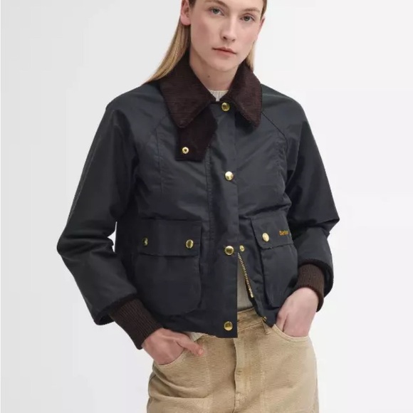 Barbour Cropped Beadnell Ladies Wax Jacket  BritishElegance - Picture 1 of 12